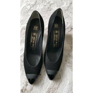 Bruno Magli‎ Black Short Heels Velvet Shine Tip